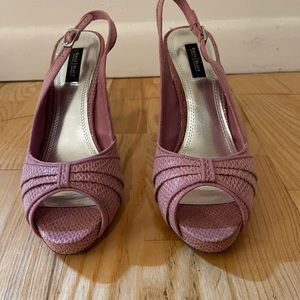 White House Black Market Heels in Pink Size 8.5